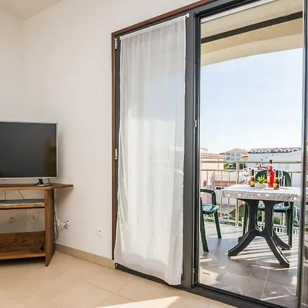 Apartment Silverstar Vir